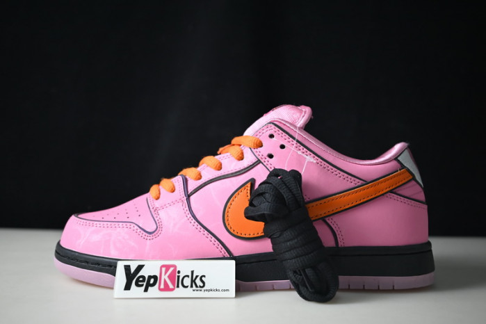 the powerpuff girls x nike sb dunk low “blossom” fd2631-600