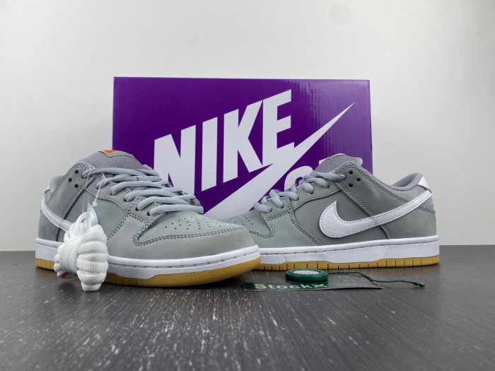 nike sb dunk low orange label wolf grey gum dv5464-001