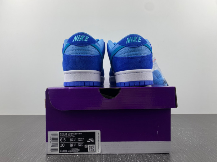 nike sb dunk low blue raspberry dm0807-400