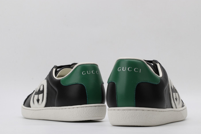 g*u*i ace embroidered low-top sneaker e2330
