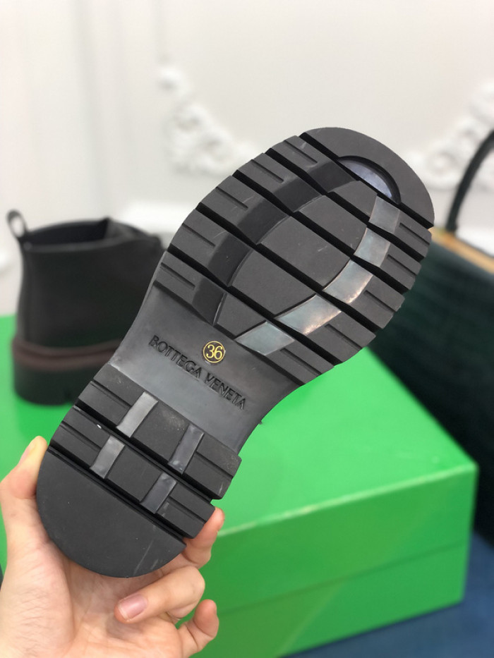 Bo*te*ga ve*ne*ta bv020