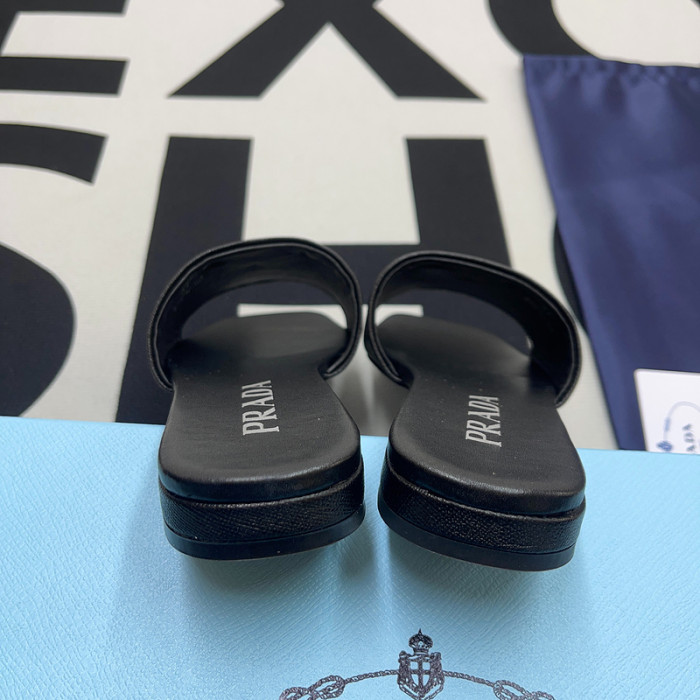 pra*a sandals p069