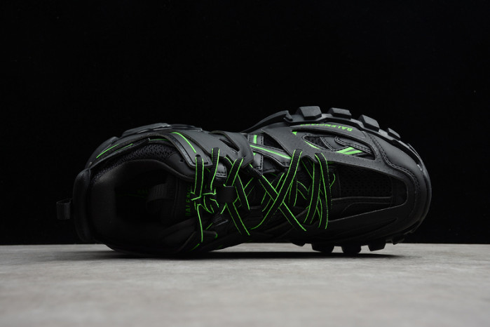 Ba*len*cia*ga track w2la1 2042