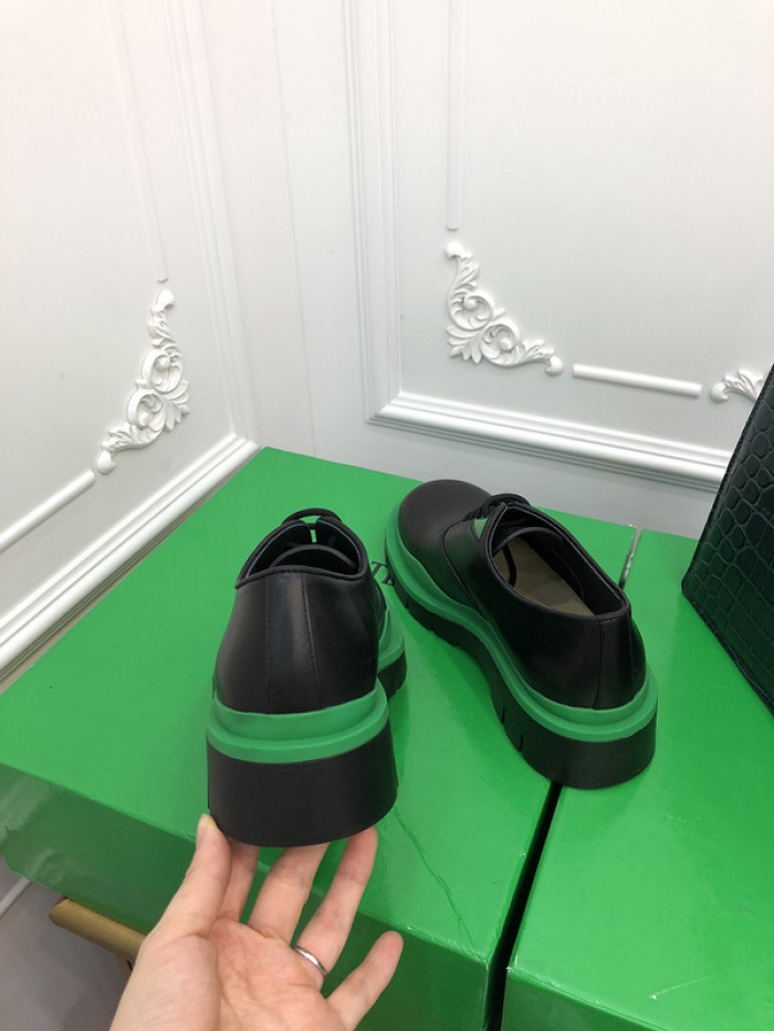 Bo*te*ga ve*ne*ta bv017