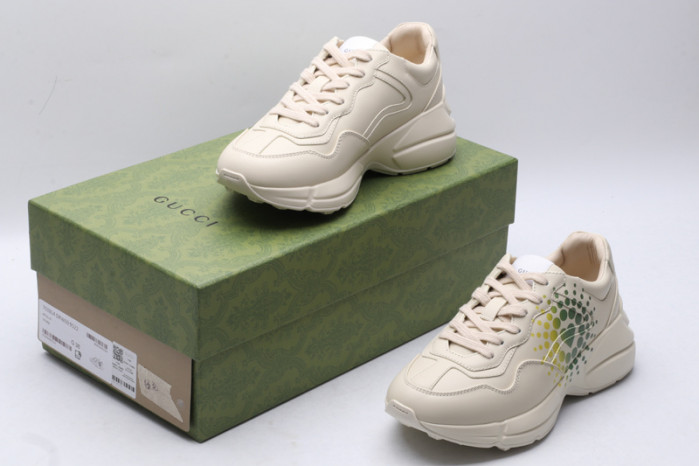 g*u*i ace embroidered low-top sneaker e2294
