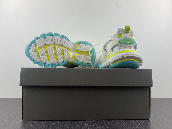 Ba*len*cia*ga track w3ac6 9704