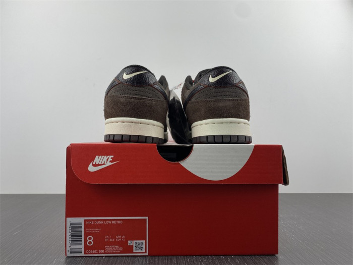 nike dunk low “baroque brown” dq8801-200