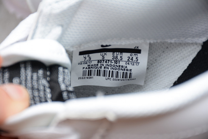 nike classic cortez white black 807471-101