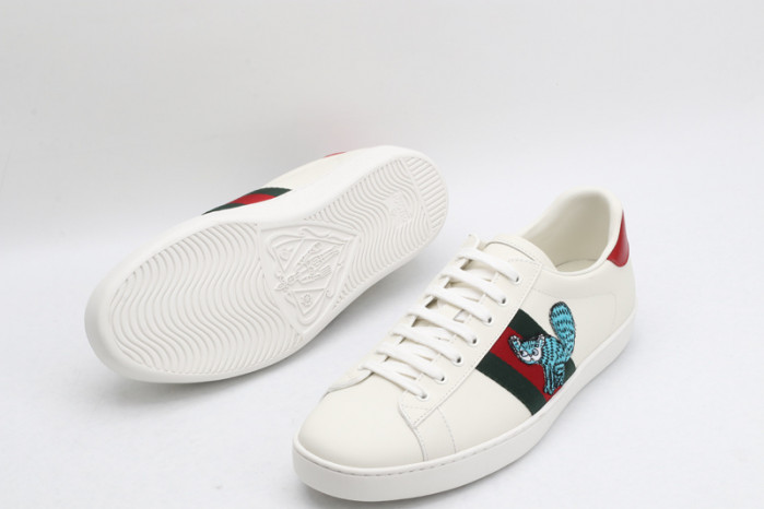 g*u*i ace embroidered low-top sneaker g095