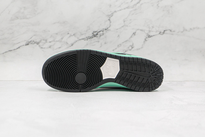 nike sb dunk low sea crystal 819674-301