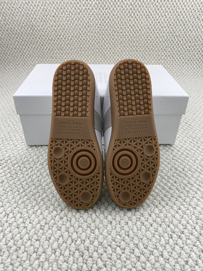 ma*s*n Ma*i*la sneakers