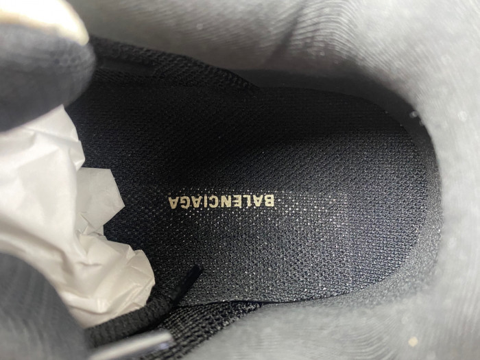 Ba*len*cia*ga track 542023 w3ac4 8071