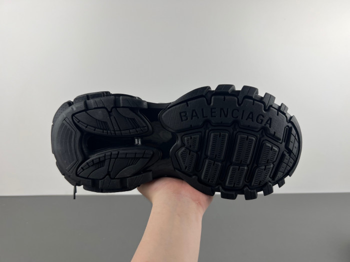 Ba*len*cia*ga track 786281 w3co1 1000