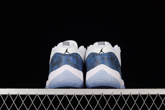 air jordan 11 low blue snakeskin cd6846-102
