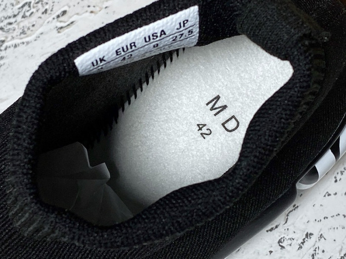 Ba*len*cia*ga speed trainer sneakers letter bottom wt-9038