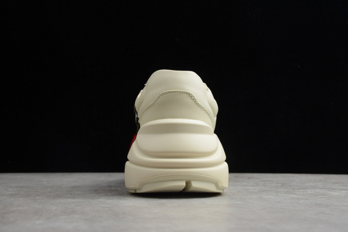 g*u*i ace embroidered low-top sneaker e2282