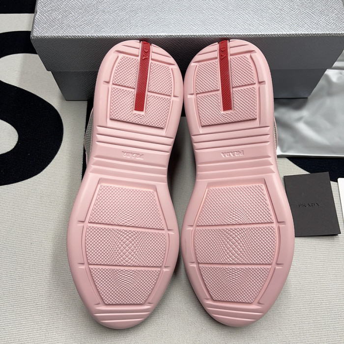 pra*a sneaker p074
