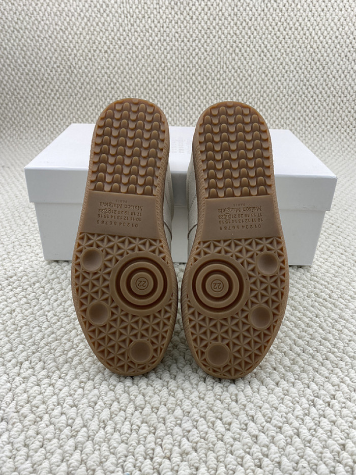 ma*s*n Ma*i*la sneakers