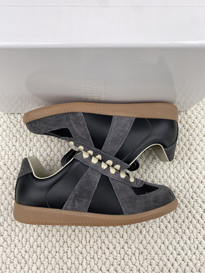 ma*s*n Ma*i*la sneakers