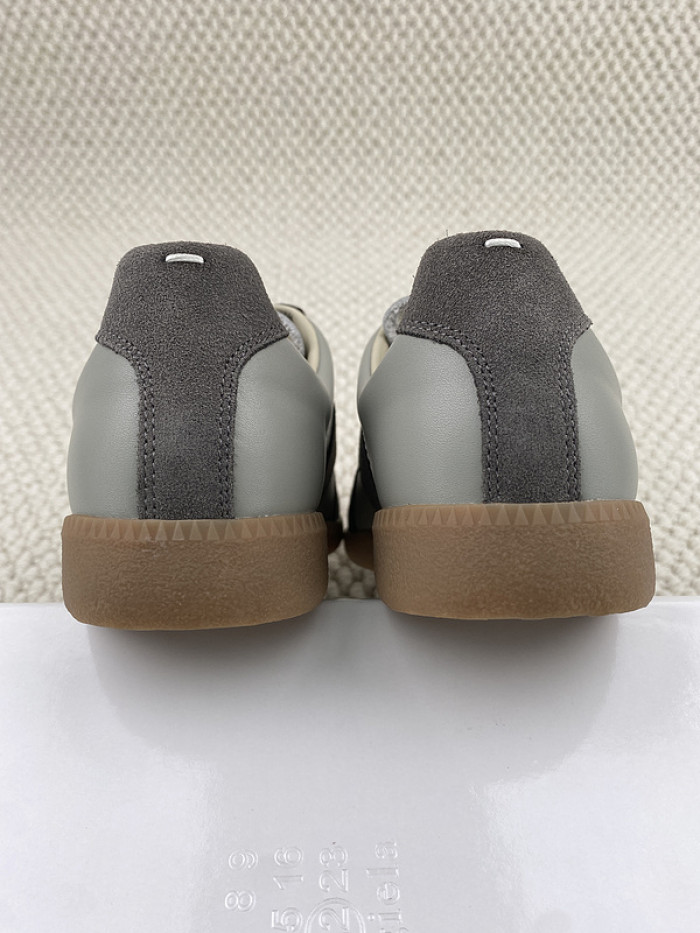 ma*s*n Ma*i*la sneakers