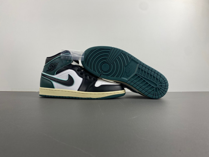 air jordan 1 mid wmns fq7818-100