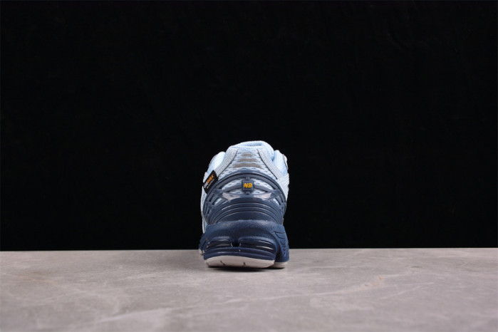 new balance m1906cda