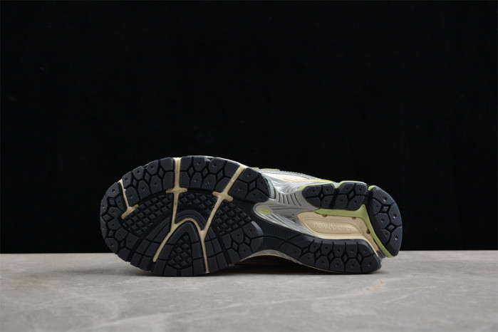 new balance m1906rem