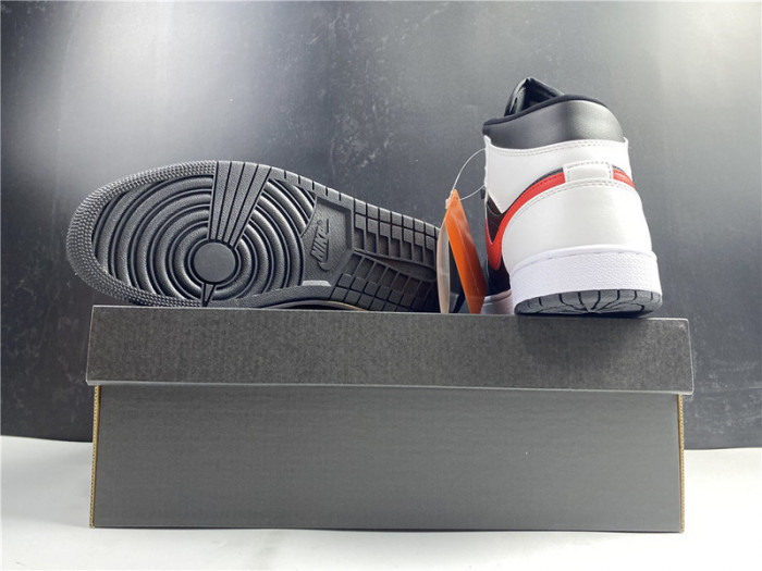 air jordan 1 mid black chile red white 554724-075
