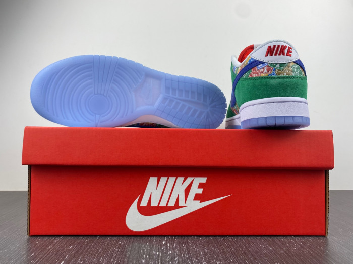 nike dunk low foam finger dz5184-300