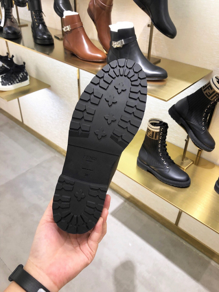 F**di high boots f005