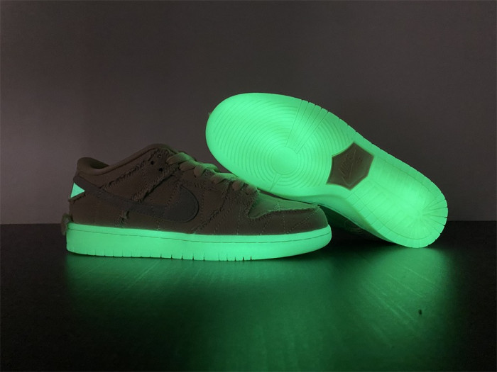 nike sb dunk low mummy dm0774-111