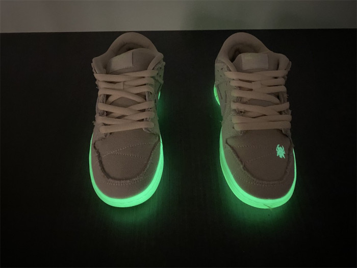 nike sb dunk low mummy dm0774-111