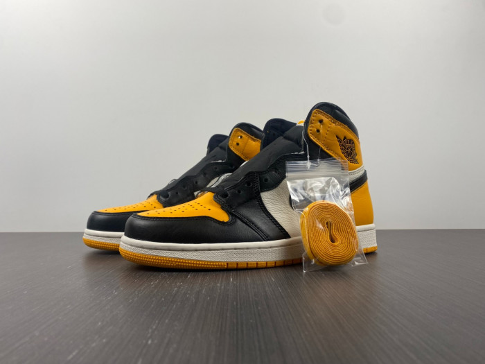 air jordan 1 high og “yellow toe” 555088-711