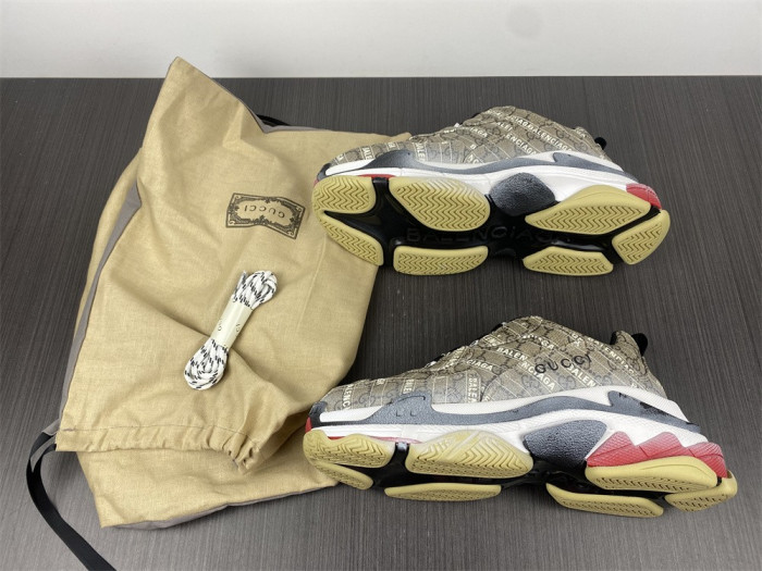 Ba*len*cia*ga triple s sneaker ulz10 9795