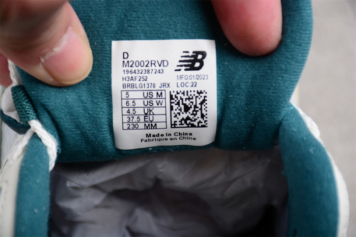 new balance 2002r vintage teal pouch m2002rvd