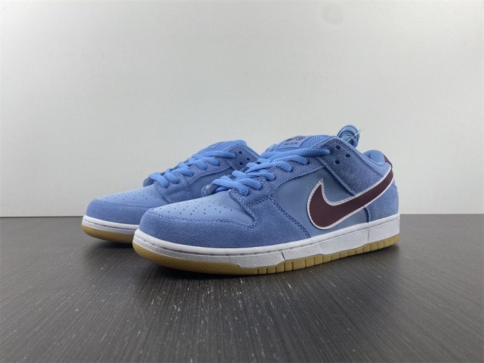 nike dunk low philadelphia phillies dq4040-400