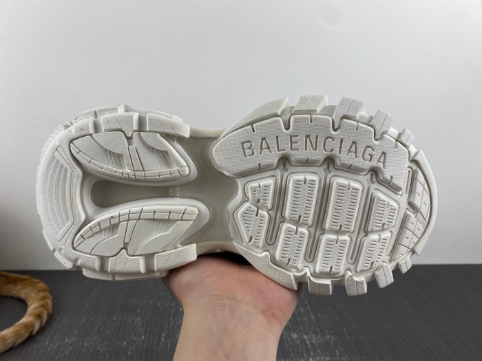 Ba*len*cia*ga track 736328 w3skc 9055