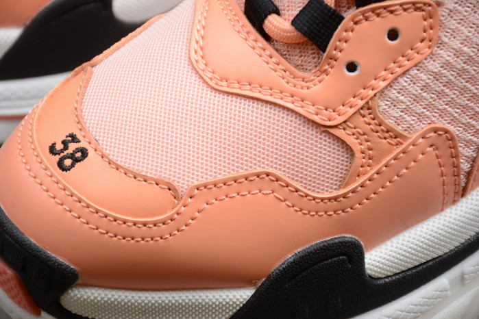 Ba*len*cia*ga triple s w09o5 9031