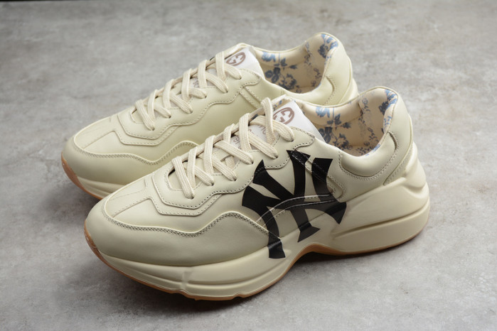 g*u*i ace embroidered low-top sneaker e2283