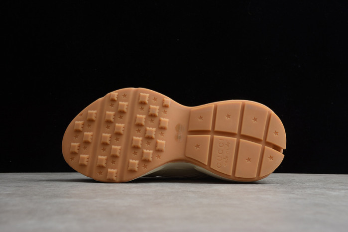 g*u*i ace embroidered low-top sneaker e2283