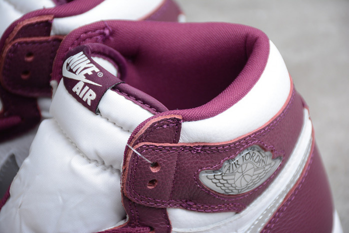 air jordan 1 retro high og bordeaux 555088-611
