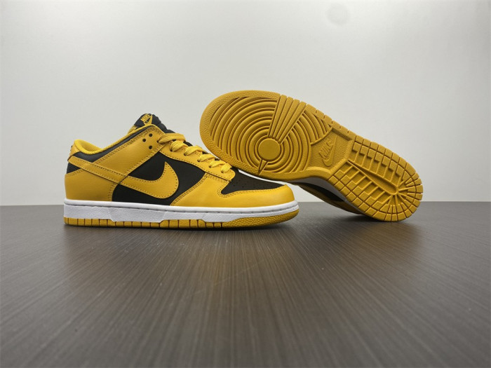 nike dunk low goldenrod dd1391-004