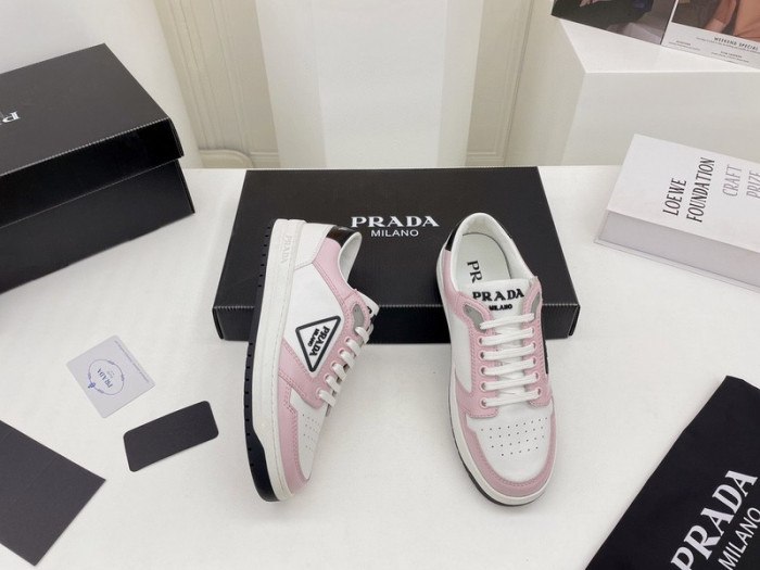 pra*a sneaker p013