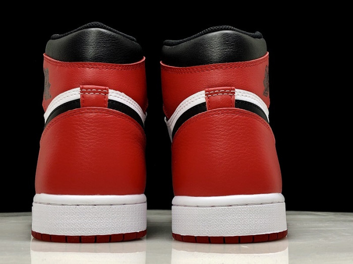 air jordan 1 retro high og black toe 555088-125