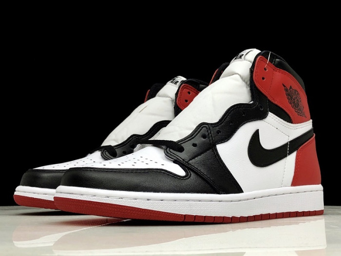 air jordan 1 retro high og black toe 555088-125