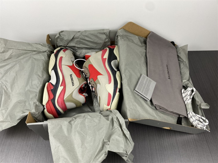 Ba*len*cia*ga triple s sneaker w06f1 9000