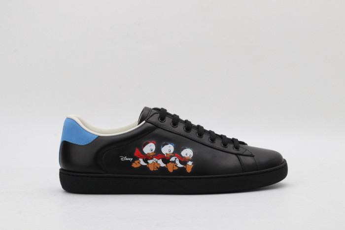 g*u*i ace embroidered low-top sneaker e2318