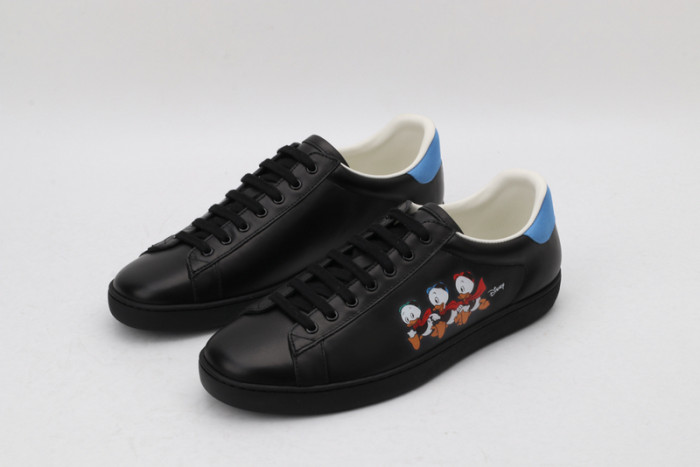 g*u*i ace embroidered low-top sneaker e2318